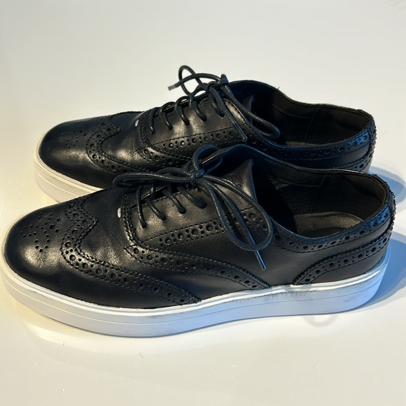 CLARKS Loafers - Picture 3 of 8